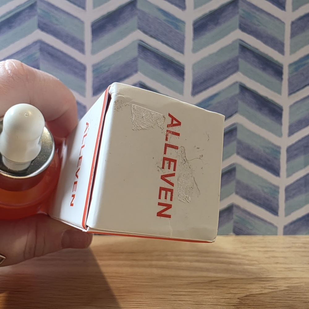 Prodigy Oil - Red - Picture 6 of 6